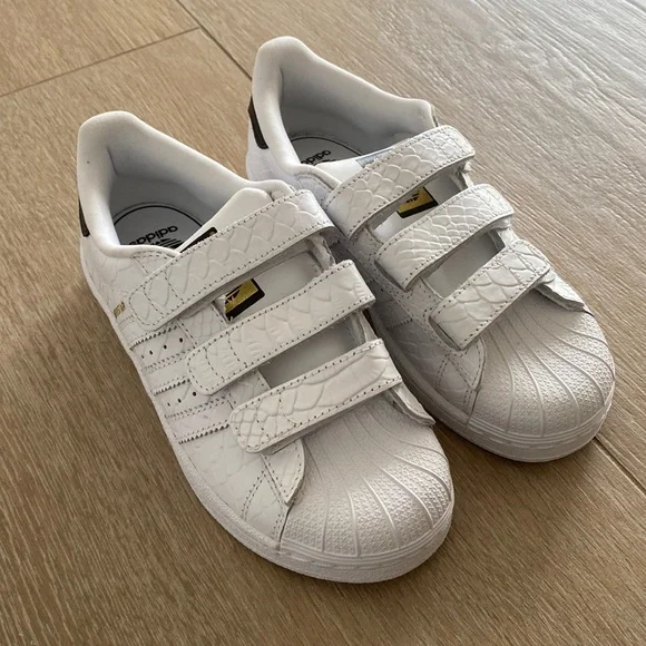 adidas Shoes Adidas Velcro Strap Sneakers Ortholite Stan